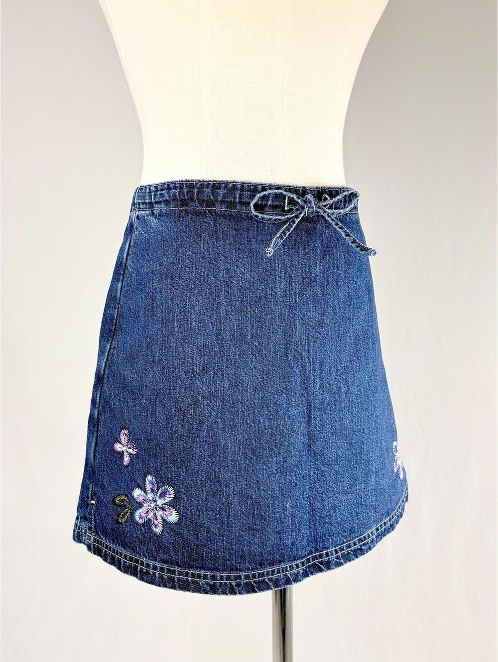 Vintage y2k Girly Blue Denim Embroidered Floral Skort XS Small 25" waist
